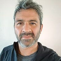 Juan García sonriente